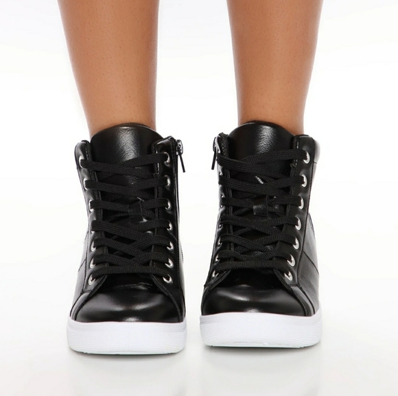 Super comfy high top sneakers Womens size 7 - Picture 3 of 5